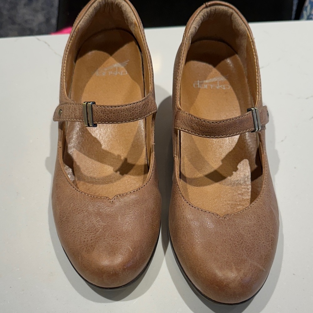 Dansko Tan Mary Jane Heels